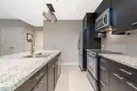 221 2970 KING GEORGE BOULEVARD - thumbnail 11