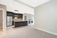 221 2970 KING GEORGE BOULEVARD - thumbnail 18