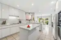 886 LEE STREET - thumbnail 11