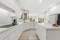 886 LEE STREET - thumbnail 13