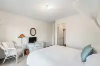 886 LEE STREET - thumbnail 25