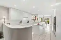 886 LEE STREET - thumbnail 8