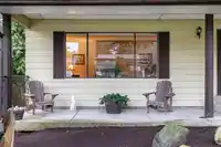 13474 15 AVENUE - thumbnail 2