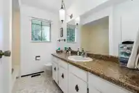 13474 15 AVENUE - thumbnail 21