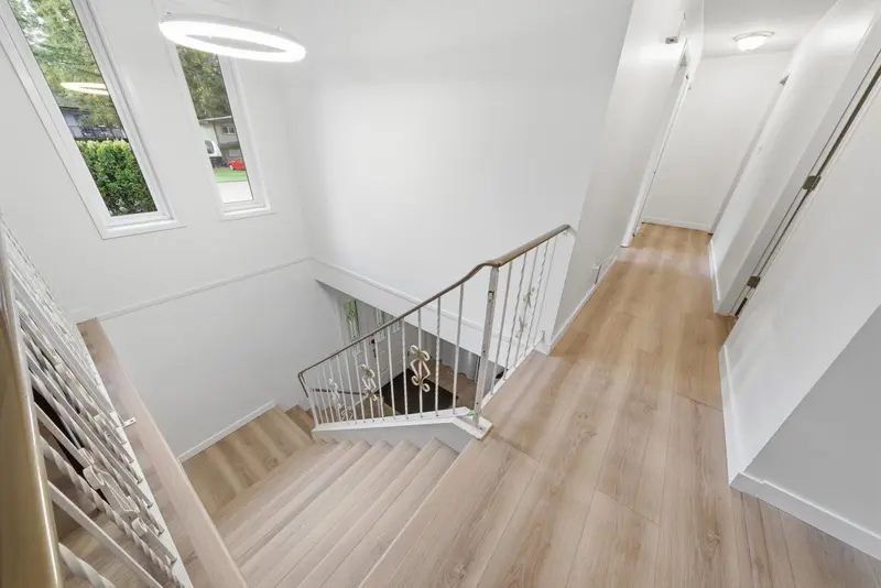 20037 37A AVENUE - photo 4 of 25