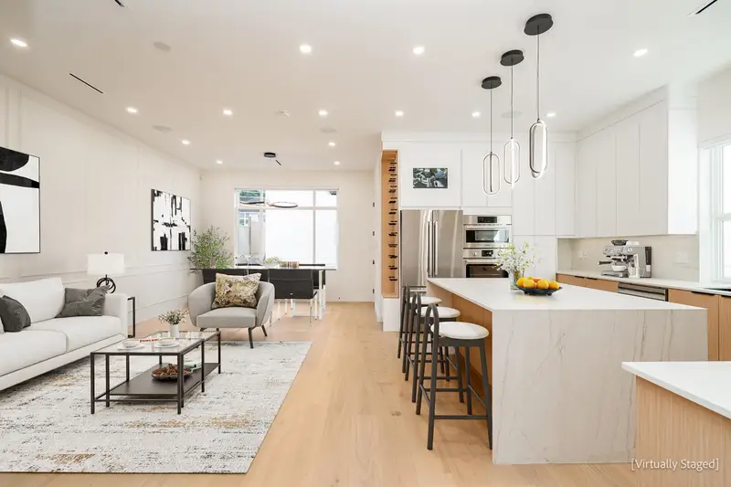 2717 HENRY STREET - photo 4 of 25