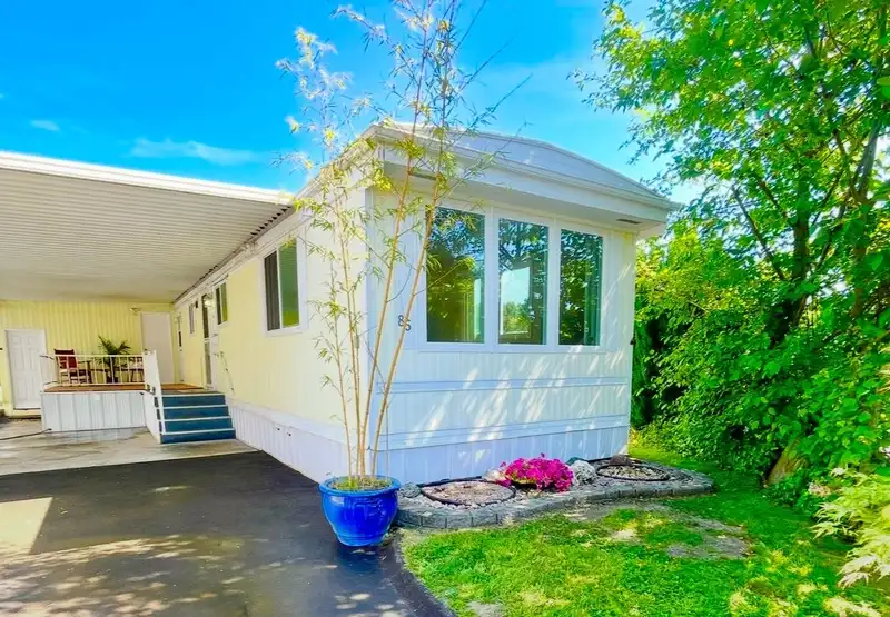 85 1840 160 STREET - photo 1 of 32