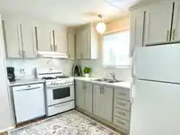 85 1840 160 STREET - thumbnail 9