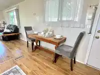 85 1840 160 STREET - thumbnail 10