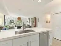 303 15357 17A AVENUE - thumbnail 6