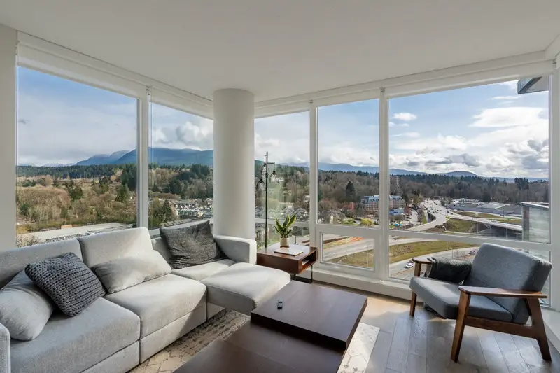 1702 680 SEYLYNN CRESCENT - photo 4 of 25