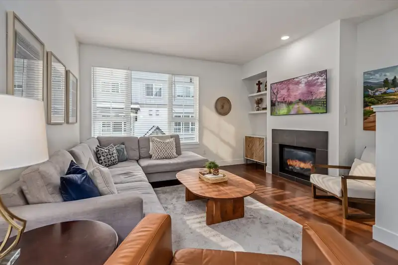 129 2501 161 A STREET - photo 2 of 39