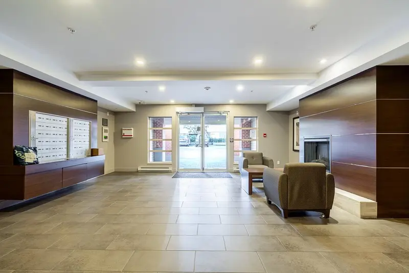 E104 8929 202 STREET - photo 3 of 25