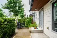 38 2427 164 STREET - thumbnail 5