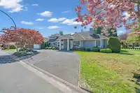 13658 19 AVENUE - thumbnail 2