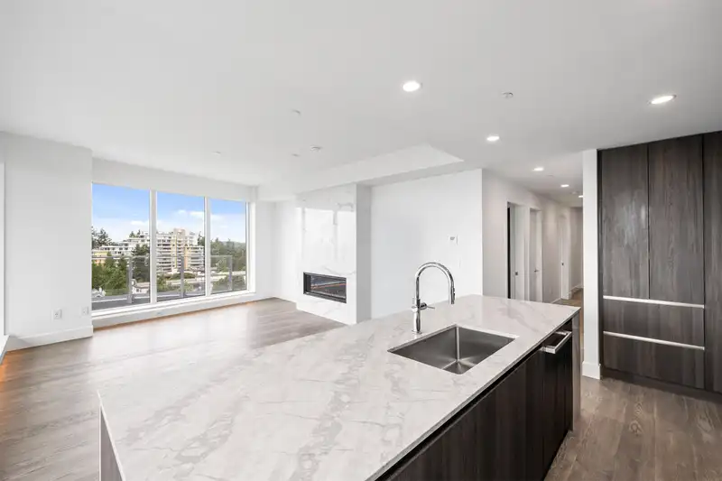 1005 1475 FOSTER STREET - photo 2 of 39