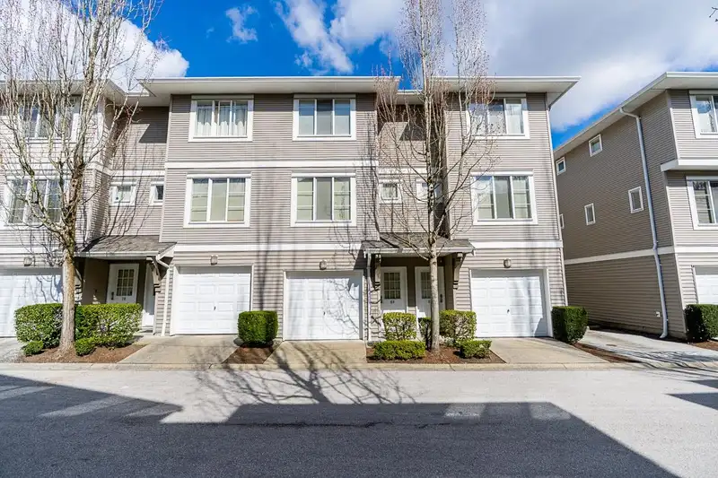 68 15155 62A AVENUE - photo 2 of 25