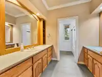 2675 166A STREET - thumbnail 25