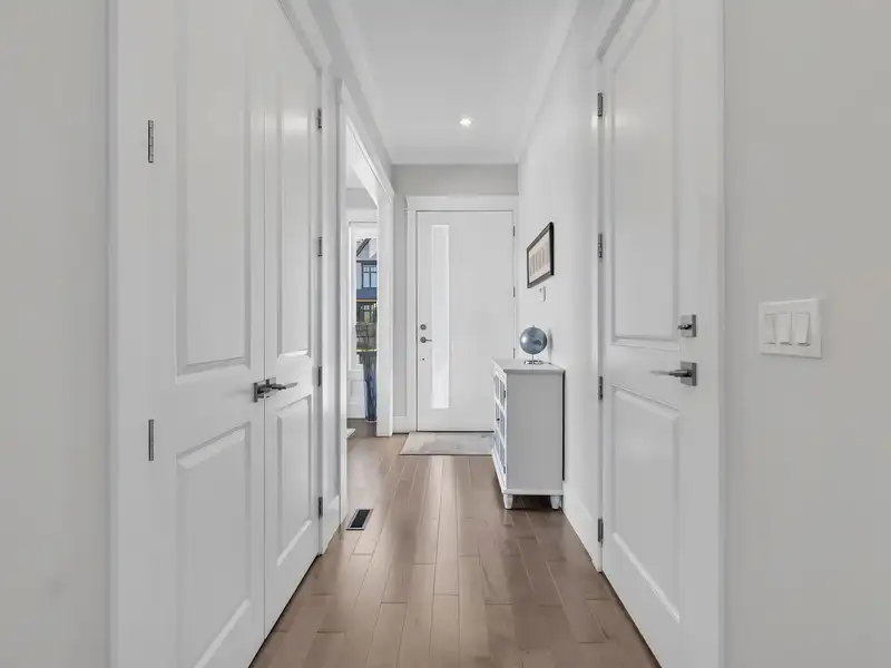 2939 161B STREET - photo 4 of 38