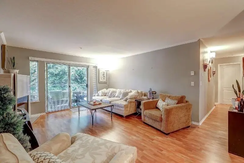 206 19241 FORD ROAD - photo 4 of 25