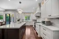 16324 26B AVENUE - thumbnail 13