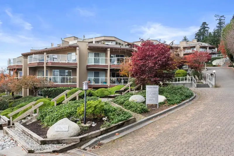 202 15025 VICTORIA AVENUE - photo 1 of 35