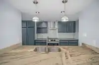 202 15025 VICTORIA AVENUE - thumbnail 11