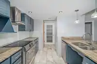 202 15025 VICTORIA AVENUE - thumbnail 13