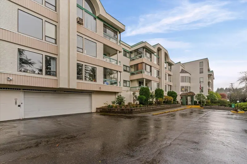 113 33030 GEORGE FERGUSON WAY - photo 3 of 25