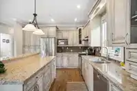15595 THRIFT AVENUE - thumbnail 12