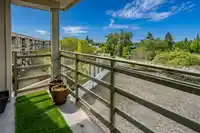 406 15735 CROYDON DRIVE - thumbnail 29
