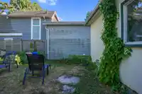 942 LEE STREET - thumbnail 13