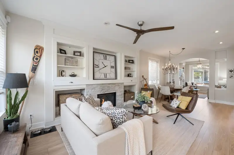 259 172A STREET - photo 1 of 6