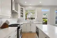 259 172A STREET - thumbnail 10