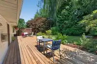 1054 163A STREET - thumbnail 38