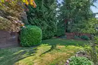 1054 163A STREET - thumbnail 39