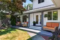 1054 163A STREET - thumbnail 5