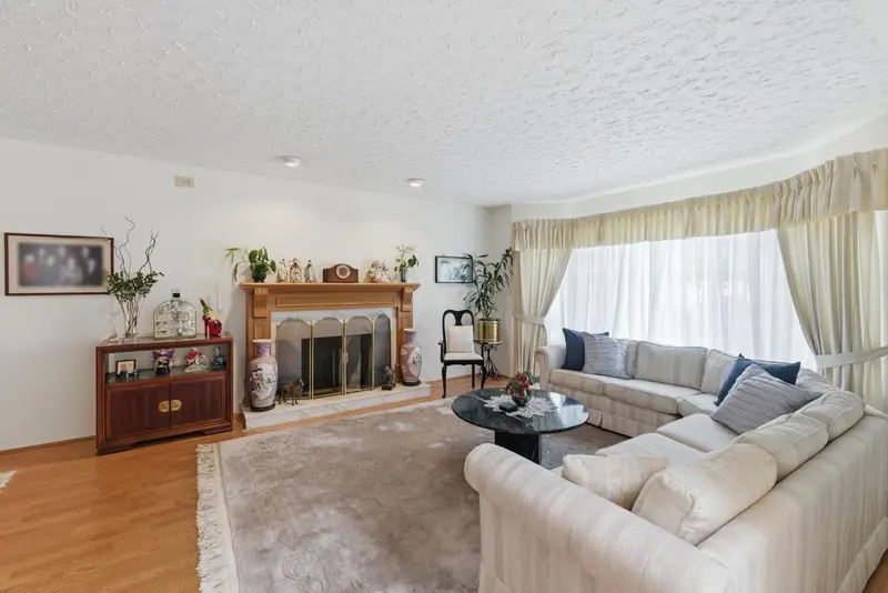 66 E 47TH AVENUE - photo 3 of 25