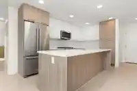205 14022 NORTH BLUFF ROAD - thumbnail 5