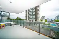 606 1588 JOHNSTON ROAD - thumbnail 17