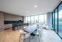 606 1588 JOHNSTON ROAD - thumbnail 8