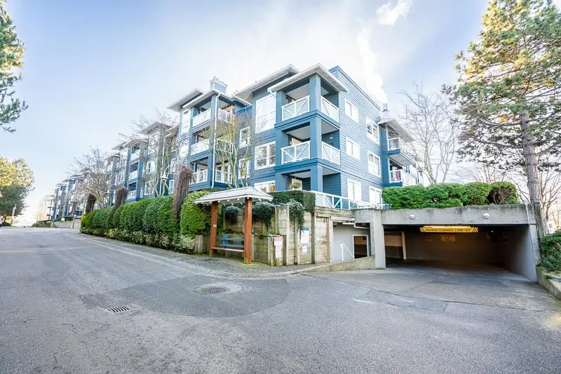 106 12911 RAILWAY AVENUE - photo 2 of 25