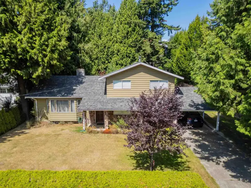 12765 22 AVENUE - photo 1 of 19