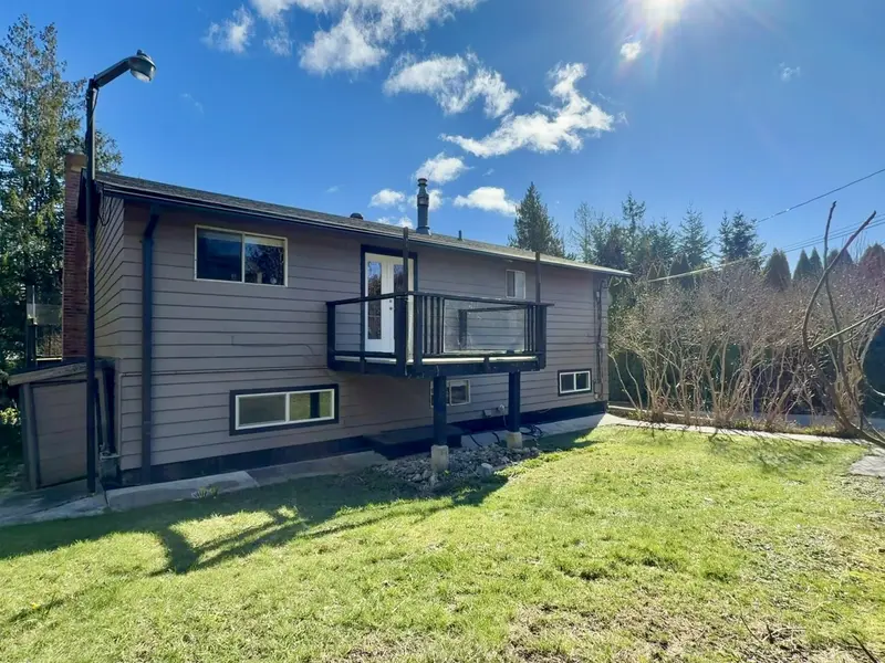 682 CRUCIL ROAD - photo 2 of 25