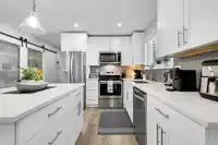 105 15717 MARINE DRIVE - thumbnail 11
