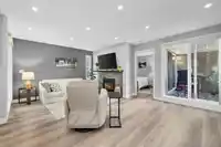 105 15717 MARINE DRIVE - thumbnail 5