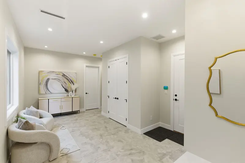 2 8408 17TH AVENUE - photo 4 of 25