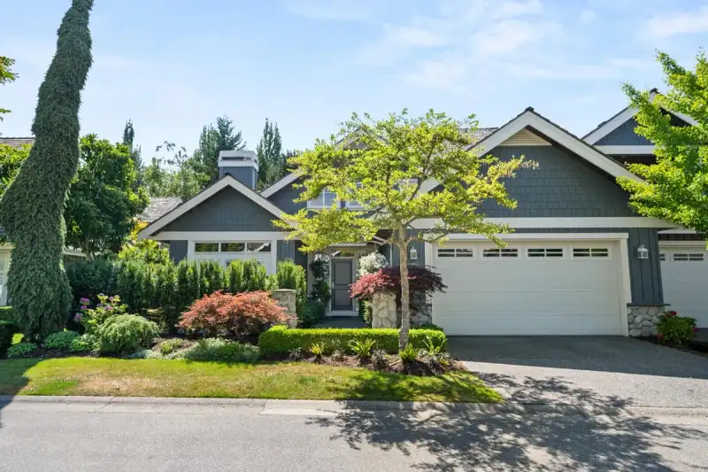 68 15715 34 AVENUE - photo 1 of 40