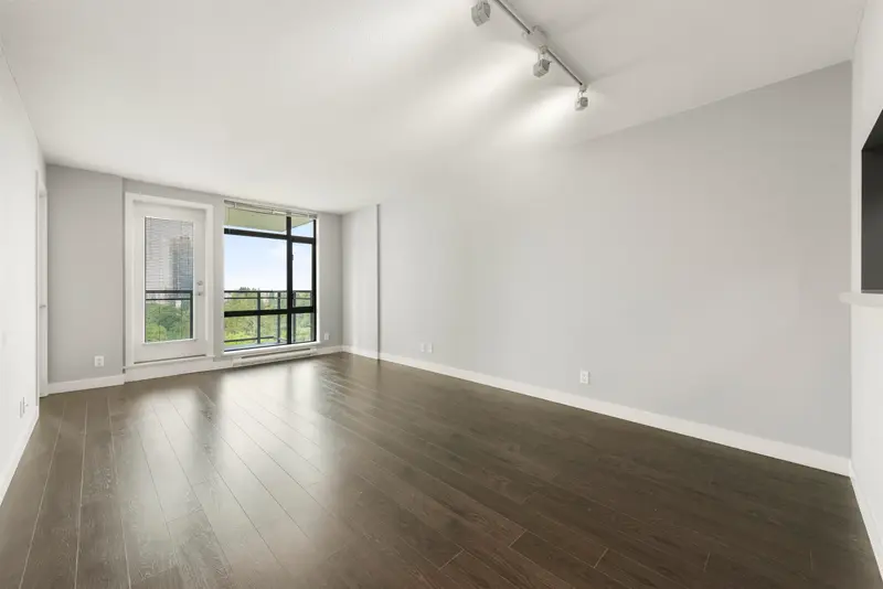 1203 3660 VANNESS AVENUE - photo 2 of 17