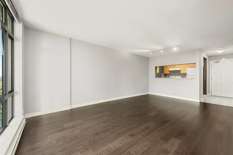 1203 3660 VANNESS AVENUE - photo 4 of 17